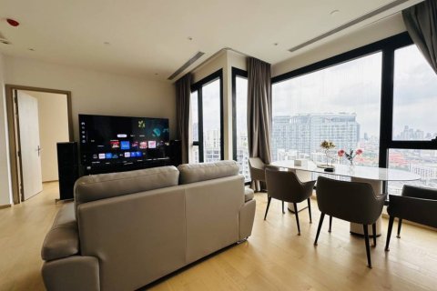 Кондоминиум с 2 спальнями в Дин Даенге, Бангкок, Таиланд № 150886 - фото 8