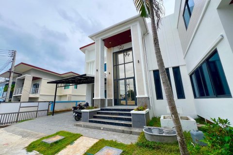 Дом в Самуи, Таиланд с 6 спальнями  № 137885 - фото 2