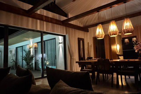 Villa in Ko Samui, Thailand 3 bedrooms № 168923 - photo 2
