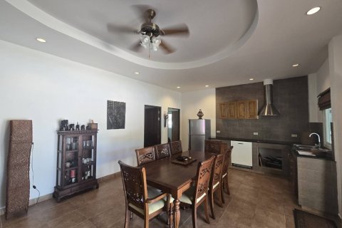 House in Hua Hin, Thailand 3 bedrooms № 168925 - photo 4