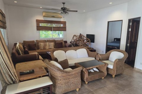 House in Hua Hin, Thailand 3 bedrooms № 168925 - photo 5