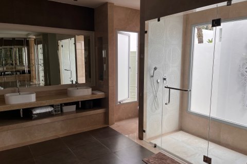 Villa in Phuket, Thailand 3 bedrooms № 168928 - photo 21