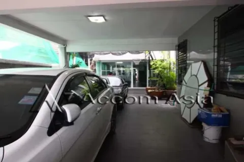 House in Phaya Thai, Bangkok, Thailand 2 bedrooms № 217120