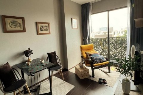 Studio in the Condo in Watthana, Bangkok, Thailand  № 160884 - photo 1