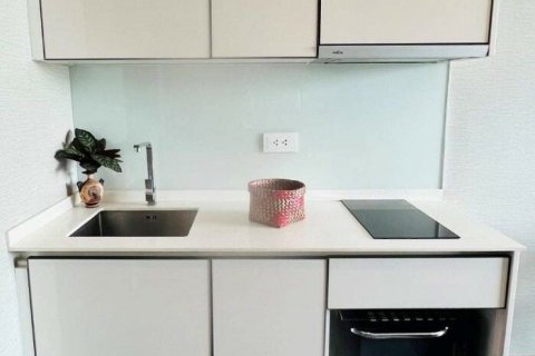 Studio in the Condo in Watthana, Bangkok, Thailand  № 160884 - photo 8