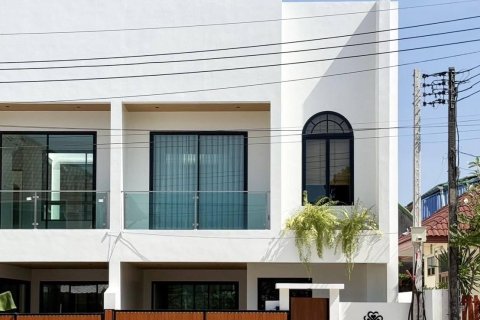 Villa in Phuket, Thailand 3 bedrooms № 157167