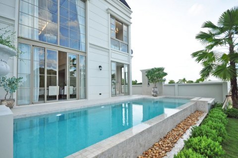 Villa in Hang Dong, Thailand 4 bedrooms № 157164 - photo 4