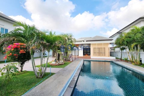 Haus in Pattaya, Thailand 3 Schlafzimmer № 196922 - Foto 13
