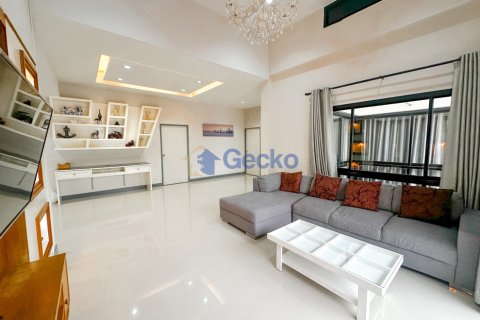 Haus in Pattaya, Thailand 3 Schlafzimmer № 196922 - Foto 3