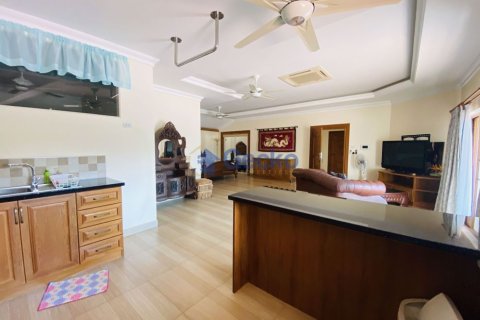 บ้านในพัทยา, ประเทศไทย 4 ห้องนอน № 196925 - รูปถ่าย 12