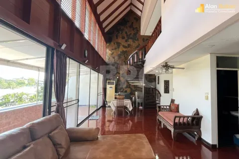 Condominio de 4 dormitorios en Jomtien Beach, Pattaya, Tailandia № 211680 - foto 2