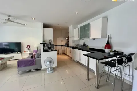 Condominio de 2 dormitorios en Jomtien Beach, Pattaya, Tailandia № 211681 - foto 11