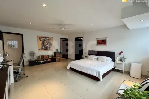 Condominio de 2 dormitorios en Jomtien Beach, Pattaya, Tailandia № 211681 - foto 18