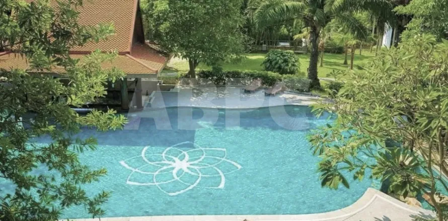 Condominio de 2 dormitorios en Jomtien Beach, Pattaya, Tailandia № 211681
