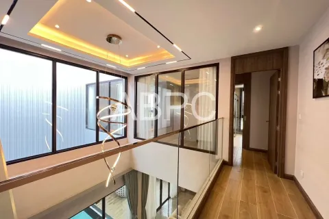 Casa de 4 dormitorios en Jomtien Beach, Pattaya, Tailandia № 211682 - foto 6