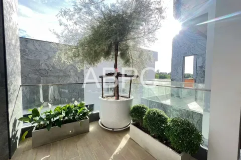 Casa de 4 dormitorios en Jomtien Beach, Pattaya, Tailandia № 211682 - foto 5