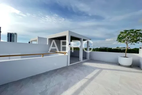 Casa de 4 dormitorios en Jomtien Beach, Pattaya, Tailandia № 211682 - foto 14