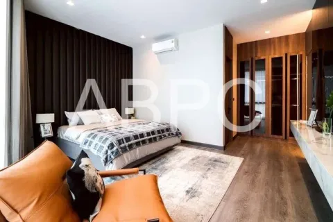 Casa de 6 dormitorios en Jomtien Beach, Pattaya, Tailandia № 211686 - foto 10