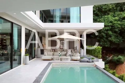 Casa de 6 dormitorios en Jomtien Beach, Pattaya, Tailandia № 211686 - foto 3