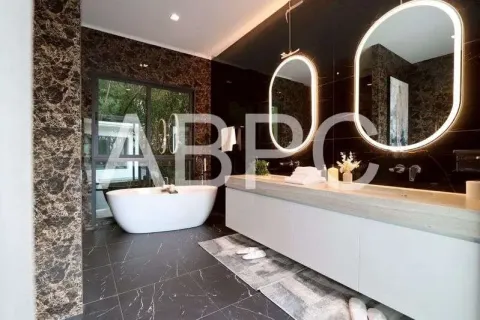 Casa de 6 dormitorios en Jomtien Beach, Pattaya, Tailandia № 211686 - foto 13