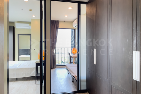 Condo in Bangkok, Thailand, 2 bedrooms № 187709 - photo 2