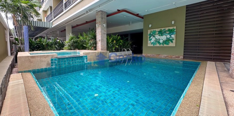 Estudio en el condominio en Pattaya, Tailandia № 209326