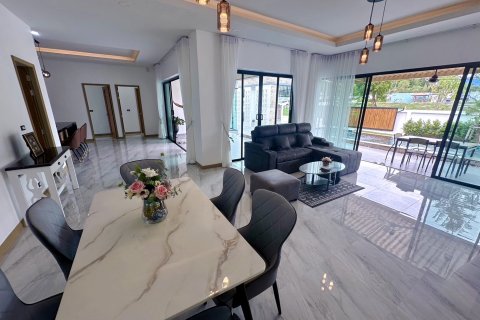 Villa in Hua Hin, Thailand 3 bedrooms № 165680 - photo 5