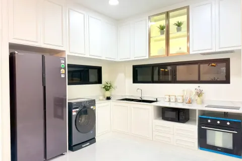 Casa de 3 dormitorios en Pattaya, Tailandia № 210664 - foto 7