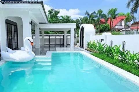 Casa de 3 dormitorios en Pattaya, Tailandia № 210664 - foto 11