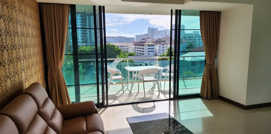 Condominio de 2 dormitorios en Jomtien Beach, Pattaya, Tailandia № 210662