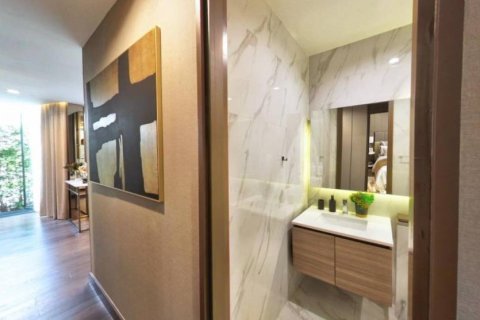 Condo in Bangkok, Thailand, 2 bedrooms № 114597 - photo 7