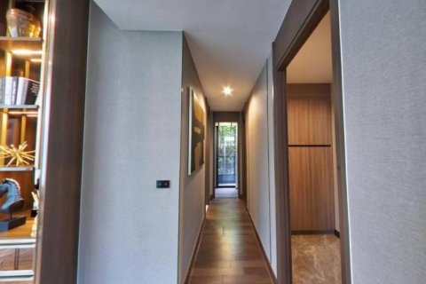 Condo in Bangkok, Thailand, 2 bedrooms  № 114596 - photo 6