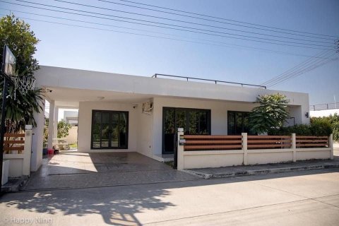 House in Chiang Mai, Thailand 3 bedrooms № 141268