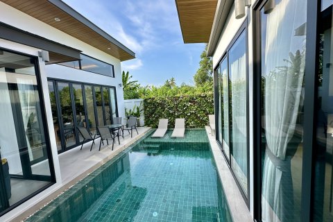 Villa in Phuket, Thailand 3 bedrooms № 141271 - photo 21