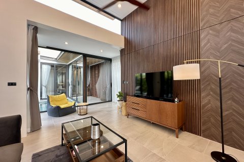 Villa in Phuket, Thailand 3 bedrooms № 141271 - photo 10