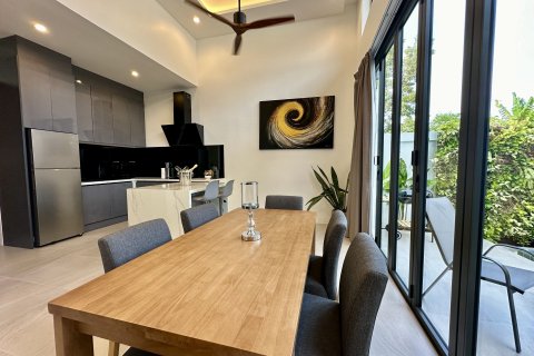 Villa in Phuket, Thailand 3 bedrooms № 141271 - photo 11