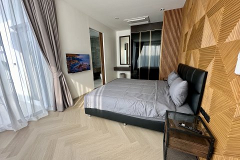 Villa in Phuket, Thailand 3 bedrooms № 141271 - photo 5