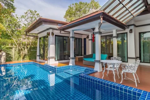 Villa in Phuket, Thailand 3 bedrooms № 141272 - photo 1