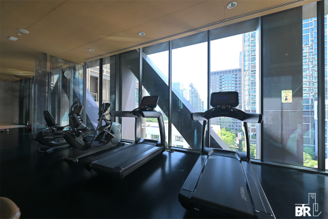 Condo in Bangkok, Thailand, 2 bedrooms № 184512 - photo 6