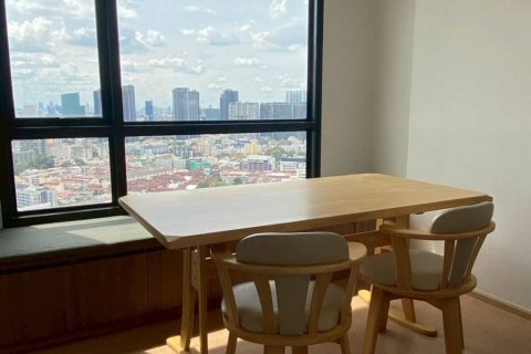 Кондоминиум с 2 спальнями в Чатучаке, Бангкок, Таиланд № 172667 - фото 3