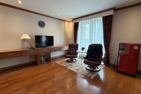 Кондоминиум с 3 спальнями в Патхум Ване, Бангкок, Таиланд № 161556 - фото 3