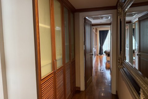 Кондоминиум с 3 спальнями в Патхум Ване, Бангкок, Таиланд № 161556 - фото 13