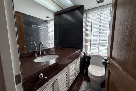 Кондоминиум с 3 спальнями в Патхум Ване, Бангкок, Таиланд № 161556 - фото 19