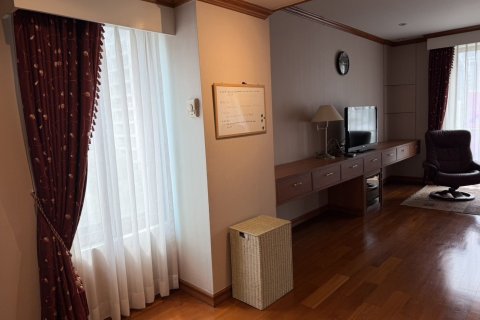 Кондоминиум с 3 спальнями в Патхум Ване, Бангкок, Таиланд № 161556 - фото 9