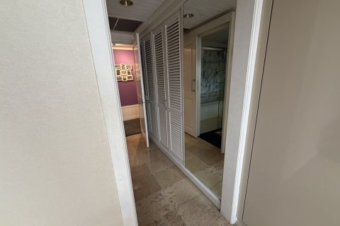 Кондоминиум с 3 спальнями в Патхум Ване, Бангкок, Таиланд № 161556 - фото 16