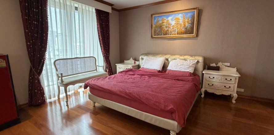 Кондоминиум с 3 спальнями в Патхум Ване, Бангкок, Таиланд № 161556