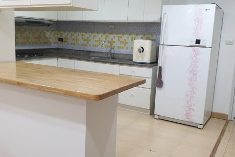 Кондоминиум с 2 спальнями в Ваттхане, Бангкок, Таиланд № 161557 - фото 3