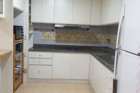 Кондоминиум с 2 спальнями в Ваттхане, Бангкок, Таиланд № 161557 - фото 2