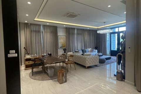 House in Samut Prakan, Thailand 4 bedrooms № 161553 - photo 9