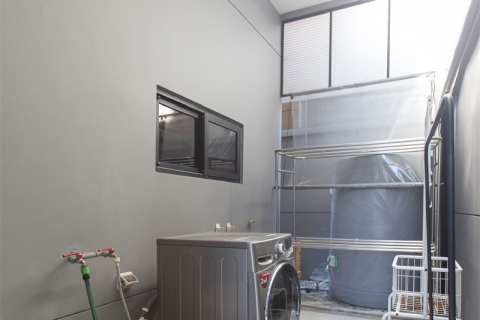 House in Bangkok, Thailand 4 bedrooms № 190346